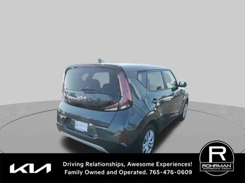 Used 2024 Kia Soul LX FWD image 4