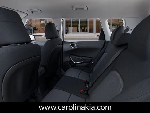 New 2025 Kia Soul LX image 18