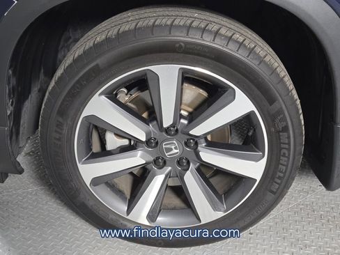 Used 2024 Honda Pilot Touring image 10