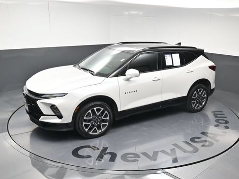 Used 2024 Chevrolet Blazer RS w/ Driver Confidence II Package FWD image 29