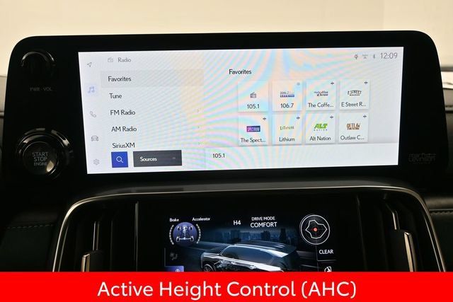 Used 2023 Lexus LX 600 4WD w/ Luxury Package image 13