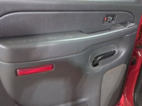 Used 2006 Chevrolet Silverado 2500 LT image 22