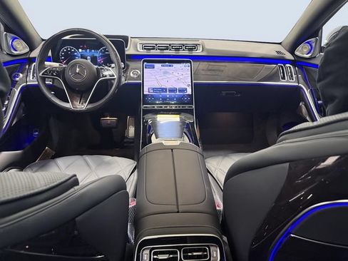 New 2026 Mercedes-Benz Maybach S 680 4MATIC image 6