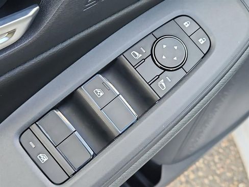 New 2026 Nissan Sentra SV image 8