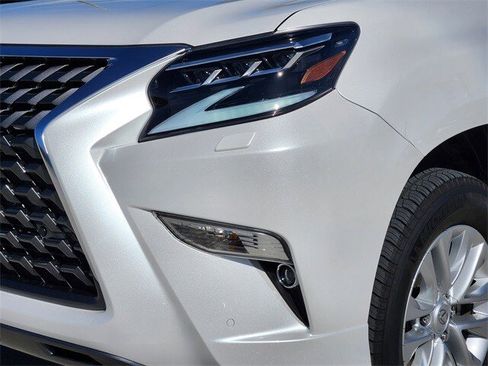 Used 2023 Lexus GX 460 Premium image 5