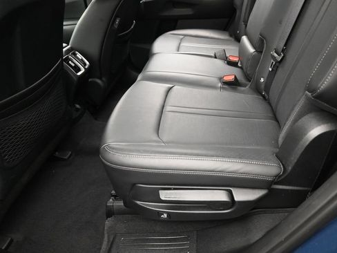 Used 2025 Kia Sorento S w/ Panoramic Sunroof Package FWD image 31