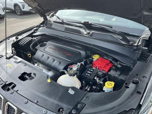 Used 2019 Jeep Compass Latitude image 29