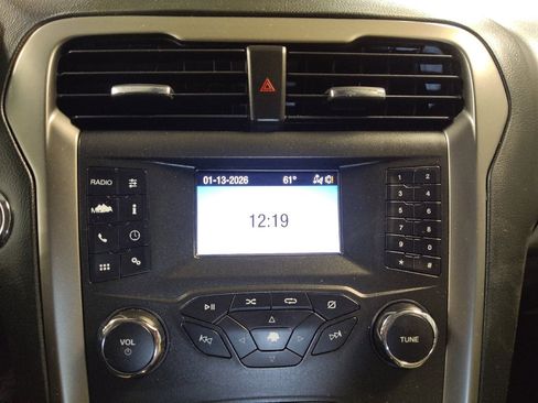 Used 2020 Ford Fusion S image 25