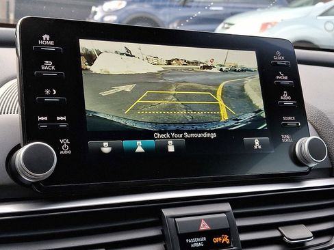 Used 2019 Honda Accord Sport image 17