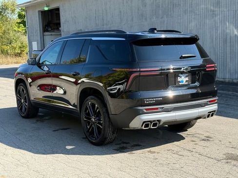 New 2026 Chevrolet Traverse LT w/ Driver Confidence Package FWD image 8