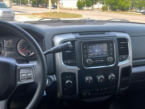 Used 2018 RAM 2500 SLT AWD/4WD image 8