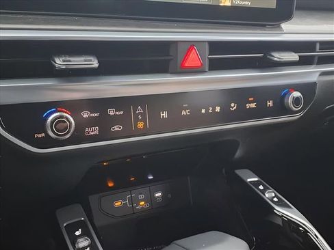 New 2026 Kia Sorento SX Prestige w/ Olive Brown Leather Package image 9