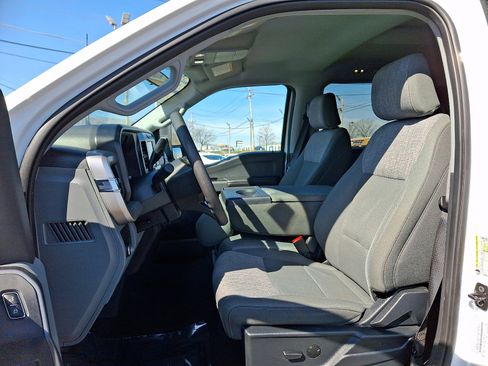 Used 2025 Ford F250 XLT image 13