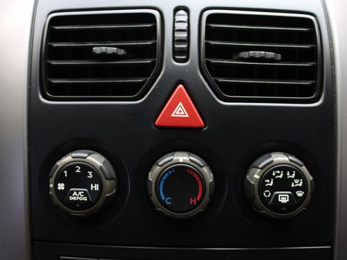 Used 2006 Pontiac GTO image 11