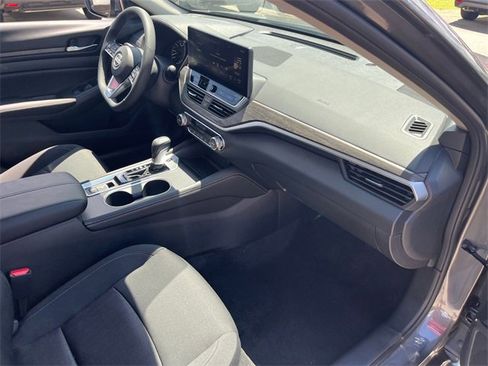 New 2025 Nissan Altima 2.5 SV w/ SV Premium Package image 35