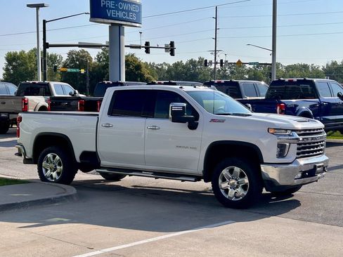 Used 2022 Chevrolet Silverado 2500 LTZ w/ LTZ Plus Package AWD/4WD image 7