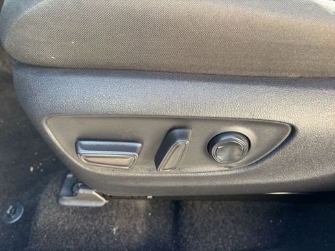 Used 2025 Toyota RAV4 XLE image 23