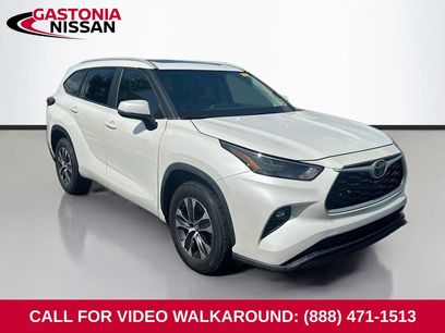 Used 2023 Toyota Highlander XLE