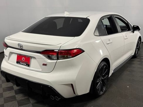 Used 2025 Toyota Corolla SE FWD image 8