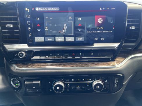 Used 2023 GMC Sierra 1500 SLE image 19