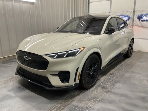 Used 2025 Ford Mustang Mach-E GT image 3