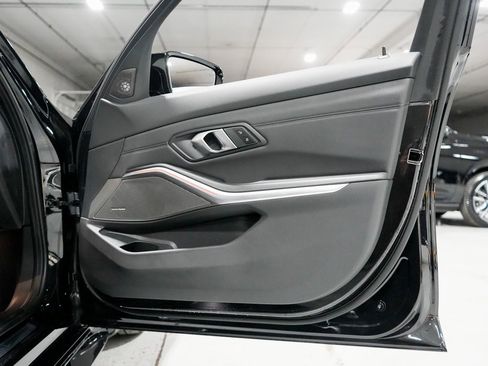 Used 2024 BMW M3 Competition w/ Executive Package image 25