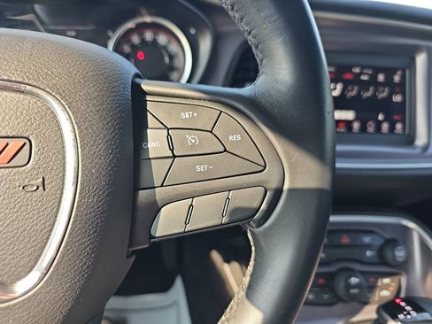 Used 2019 Dodge Challenger SXT RWD image 15