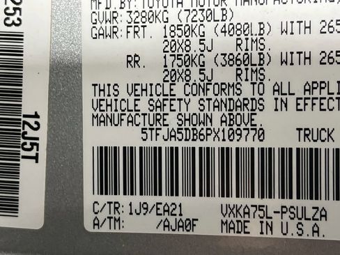Used 2023 Toyota Tundra Limited w/ TRD Off-Road Package AWD/4WD image 25