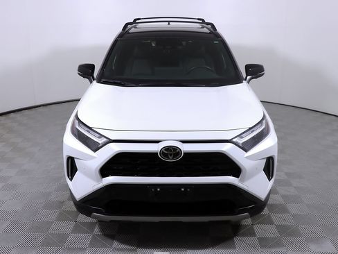 Used 2025 Toyota RAV4 XSE w/ Advanced Technology Package AWD/4WD image 4