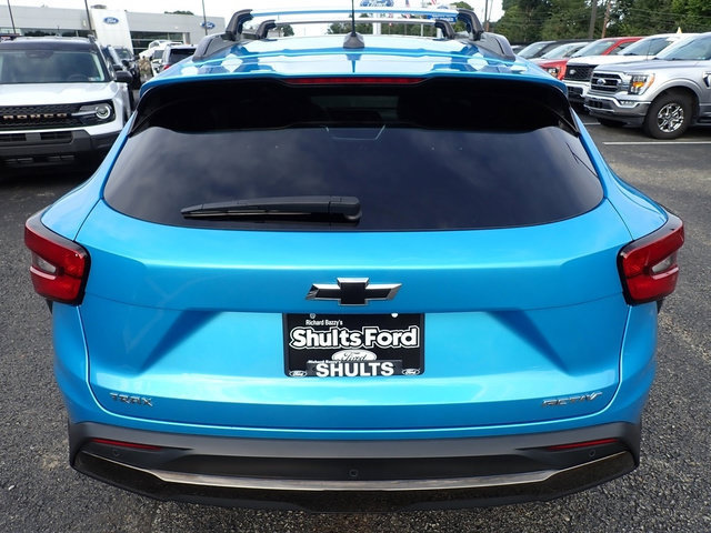 Used 2025 Chevrolet Trax ACTIV w/ Sunroof Package FWD image 6