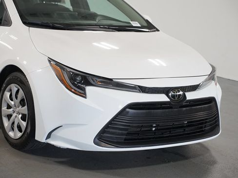 Certified 2024 Toyota Corolla LE FWD image 4
