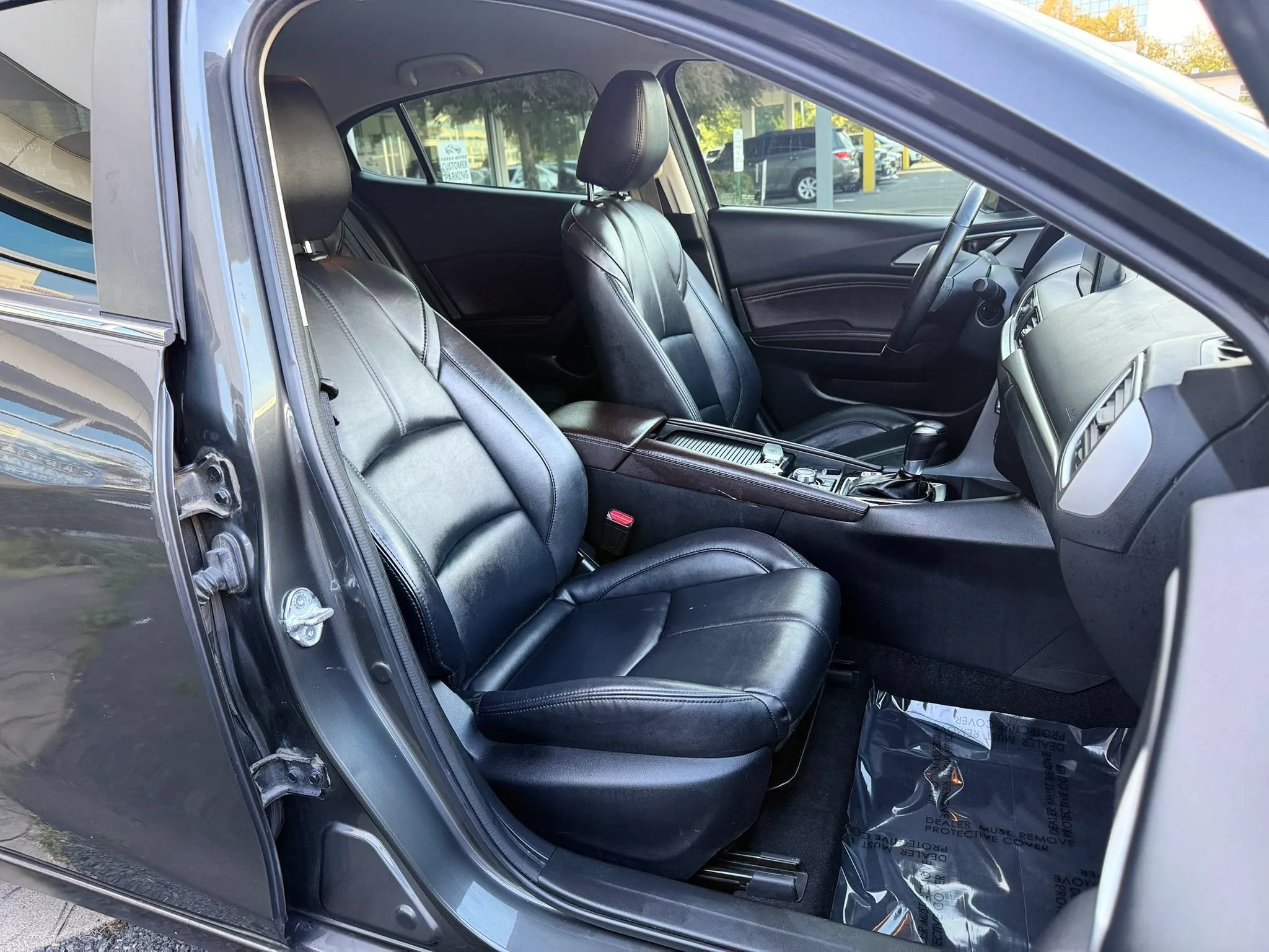 Used 2018 MAZDA MAZDA3 Touring FWD image 35