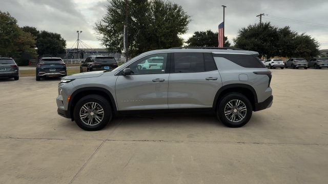 Certified 2026 Chevrolet Traverse LT w/ Driver Confidence Package FWD image 5