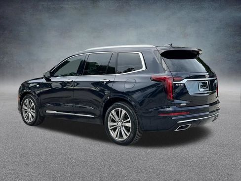 Used 2021 Cadillac XT6 Premium Luxury FWD image 7