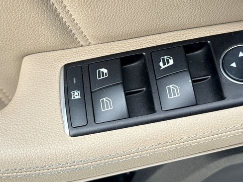 Used 2012 Mercedes-Benz E 350 Sedan image 13