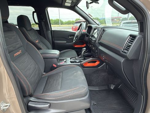 Used 2022 Nissan Frontier Pro-X RWD image 29