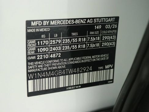New 2026 Mercedes-Benz GLB 250 image 7