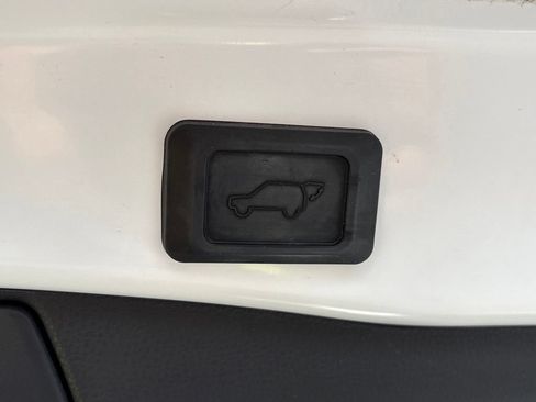 Used 2024 Toyota RAV4 XLE Premium w/ Weather Package AWD/4WD image 9