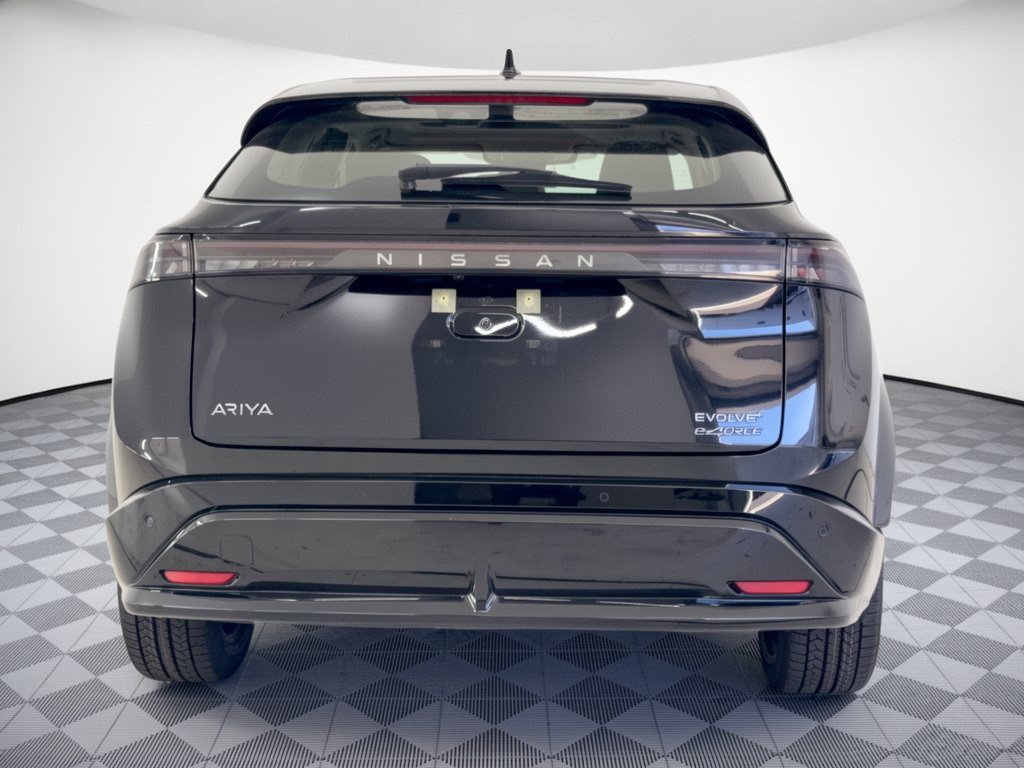 Used 2023 Nissan Ariya AWD image 11