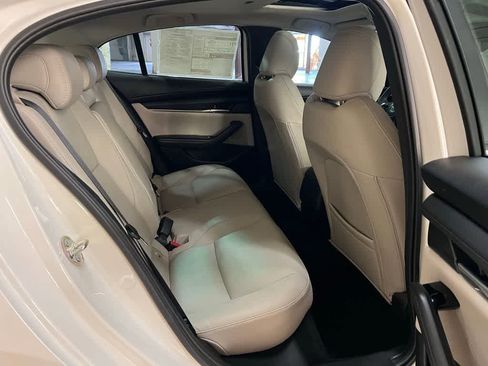 Used 2025 MAZDA MAZDA3 s image 22