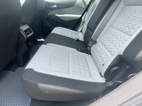 Used 2022 Chevrolet Equinox LS FWD image 12