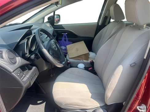 Used 2015 MAZDA MAZDA5 Sport image 9