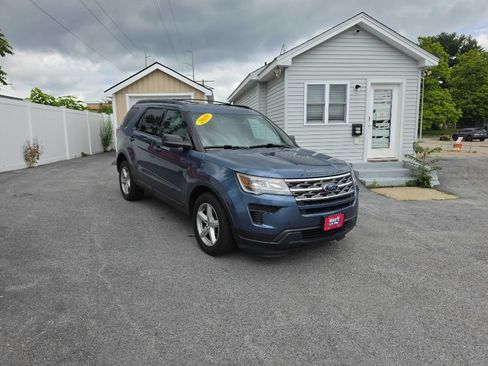 Used 2018 Ford Explorer 4WD image 2