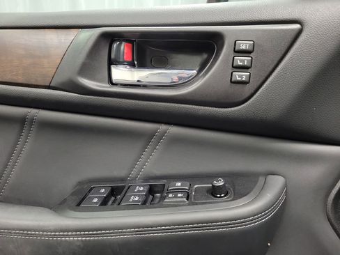 Used 2018 Subaru Outback 2.5i Limited image 19