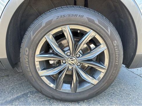 Used 2024 Volkswagen Tiguan SE image 15