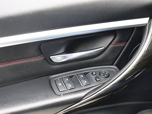 Used 2017 BMW 330i Sedan RWD image 40