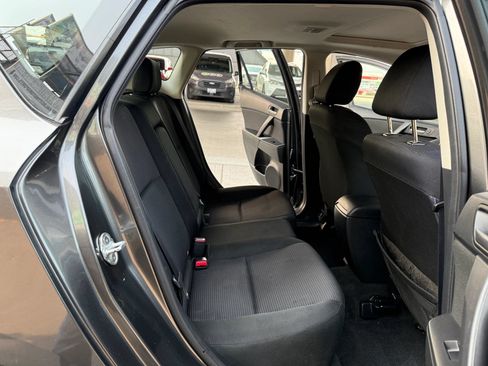 Used 2012 MAZDA MAZDA3 i Touring FWD image 17