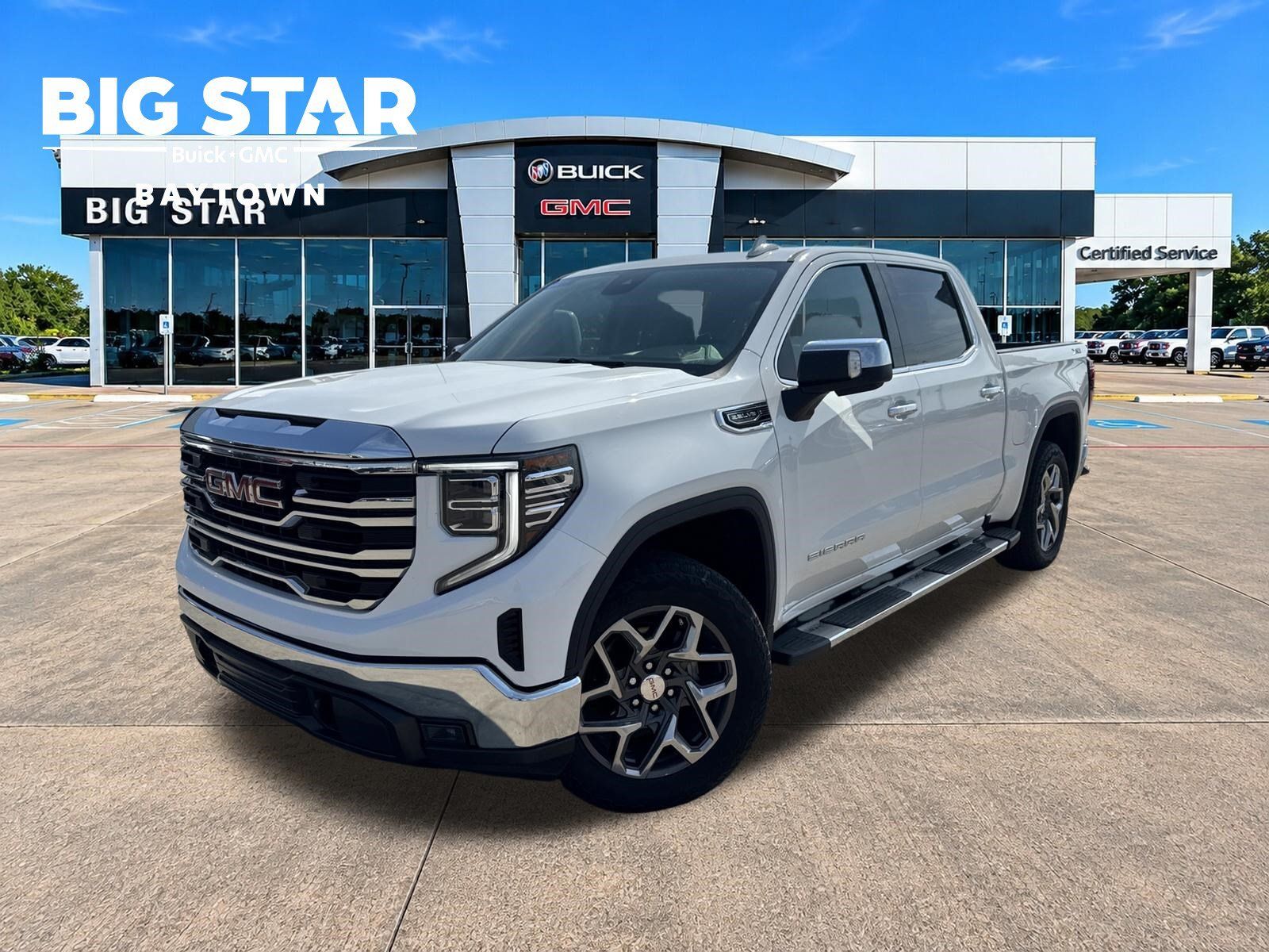 Used 2023 GMC Sierra 1500 SLT w/ SLT Premium Package AWD/4WD image 1