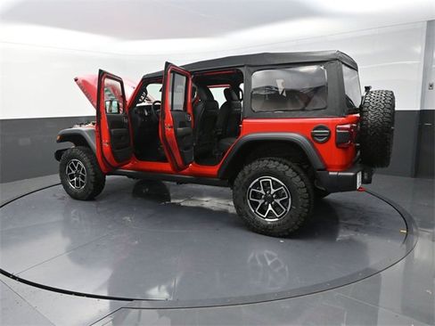 New 2025 Jeep Wrangler Unlimited Rubicon image 29