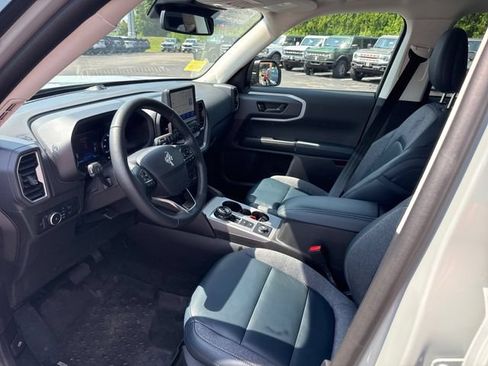 Certified 2023 Ford Bronco Sport Outer Banks w/ Tech Package AWD/4WD image 11